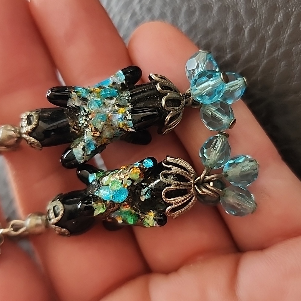VTG clip on earrings - Picture 4 of 9